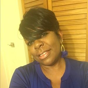 Meet your Posher, Danita